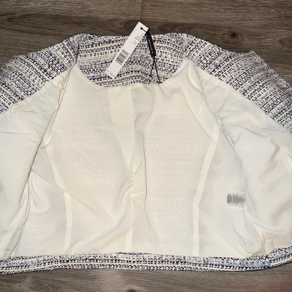 Elie Tahari Blue and White Tweed Blazer - Picture 14 of 16